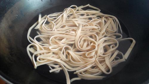 【豆皮炒韭菜】