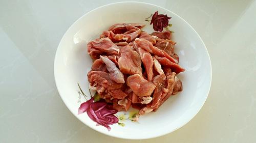 【葱爆孜然羊肉】