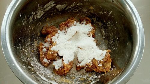 【蚝油溜肉段】