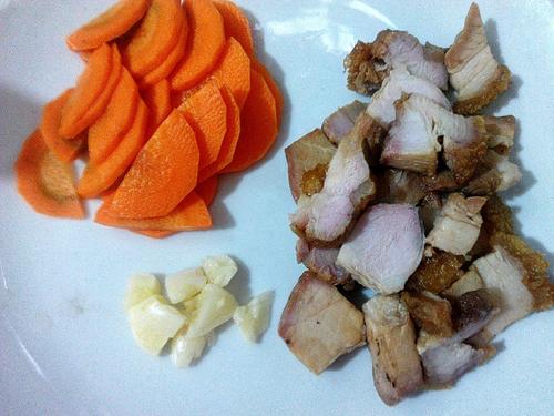 【烧肉炒西兰花】