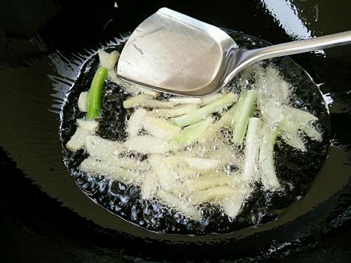 【肉末粉丝圆白菜】