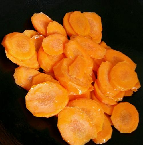 【素炒芹菜胡萝卜腐竹】