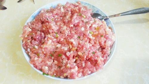 【油面筋塞肉】