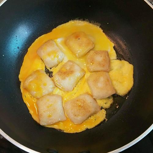 【鸡蛋香煎鱼豆腐】