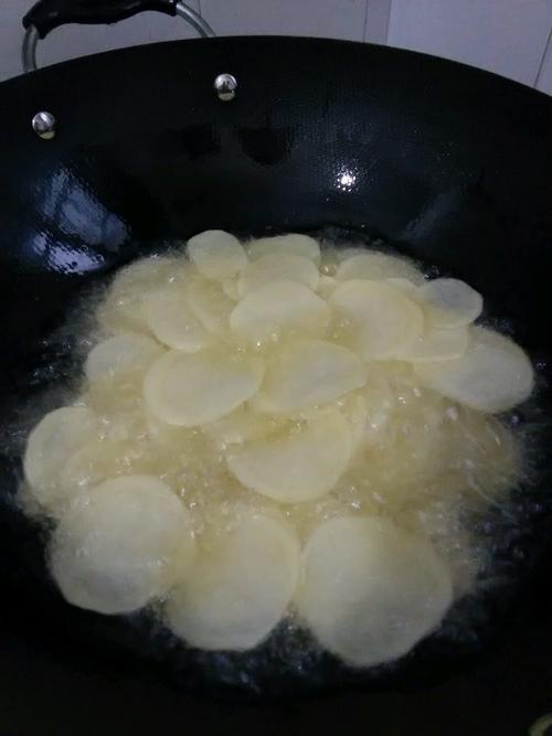 【干煸土豆片】