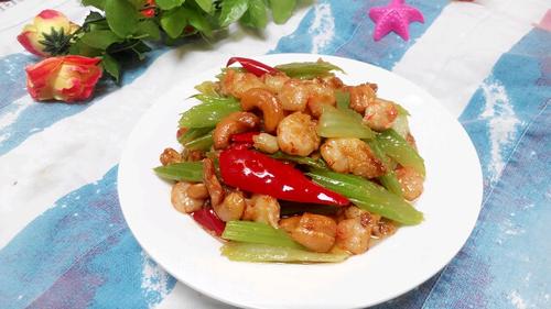 【西芹炒虾仁】