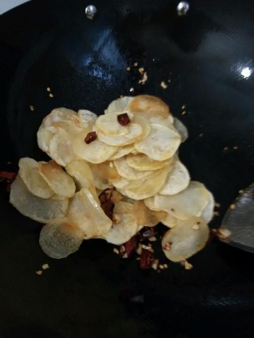 【干煸土豆片】