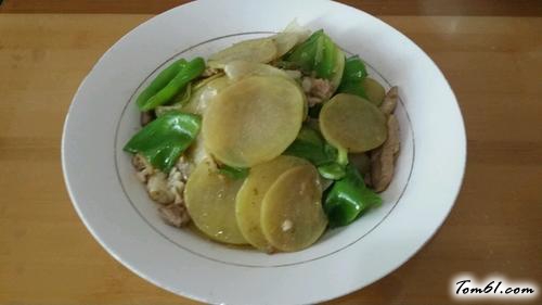 【大辣椒炒土豆片】