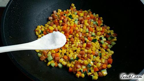 【火腿炒玉米粒】
