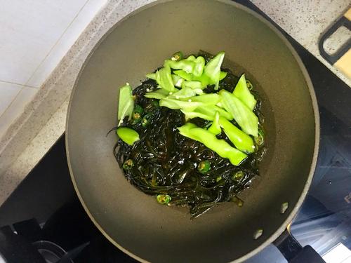 【辣炒海带丝】