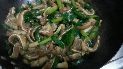 【红烧猪耳朵】