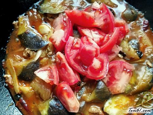 【酱香肉末烧茄子】