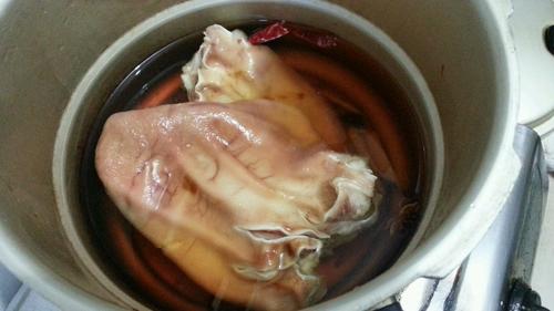 【红烧猪耳朵】