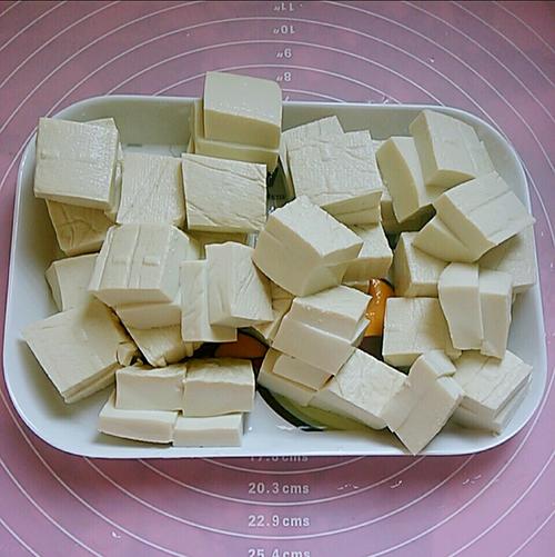 【肉沫炖豆腐】