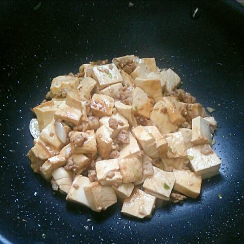 【肉沫炖豆腐】