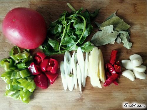 【酱香肉末烧茄子】