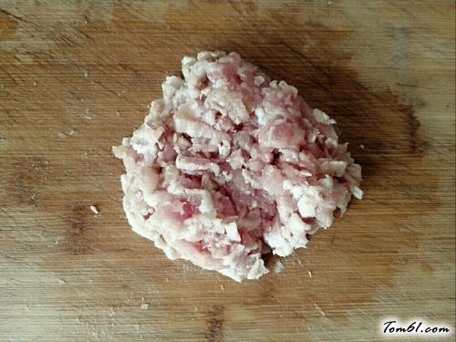 【酱香肉末烧茄子】