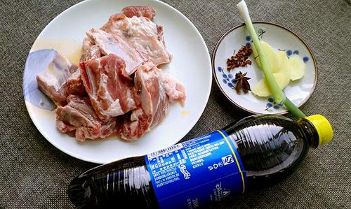 【简易可乐排骨】