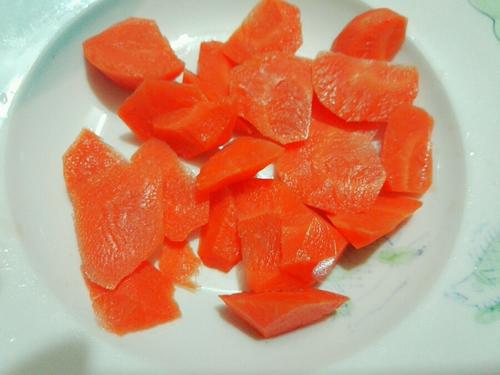 【胡萝卜烧牛肉】