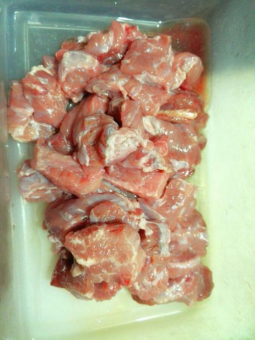 【胡萝卜烧牛肉】