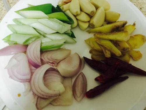 【香辣小龙虾】