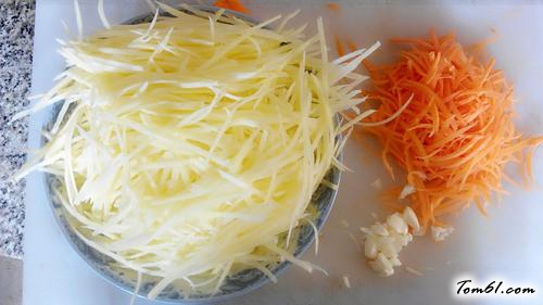 【胡萝卜土豆丝】