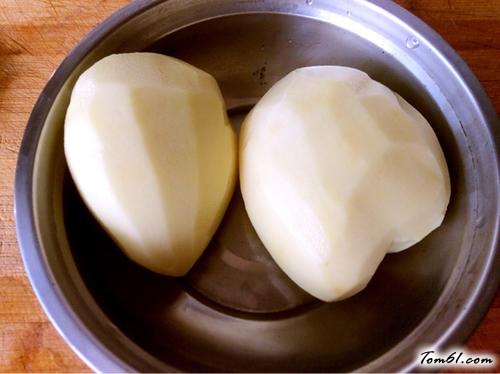 【牛肉烧土豆】