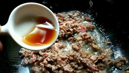 【葱爆羊肉片】