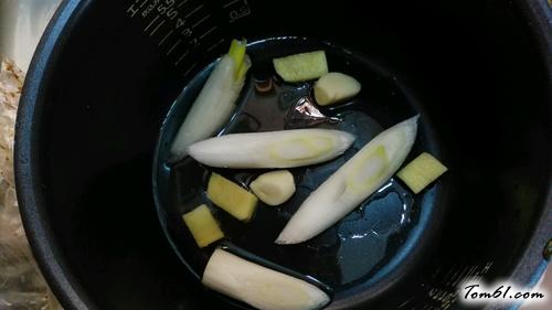 【盐焗酱油鸡（电饭锅版）】