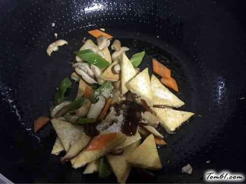 【香菇炒豆腐】