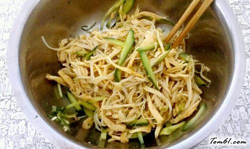 【芥末鸡丝金针菇】