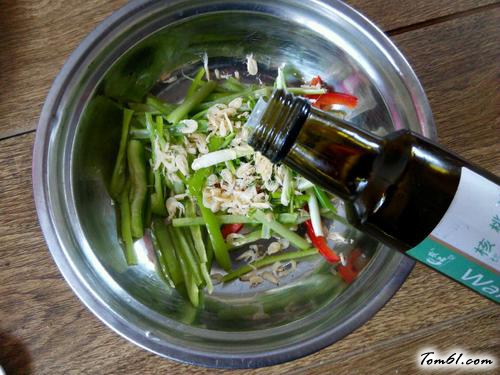 【凉拌老虎菜】