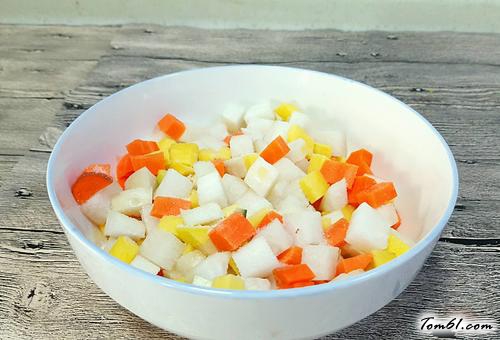 【小米椒泡三丁】