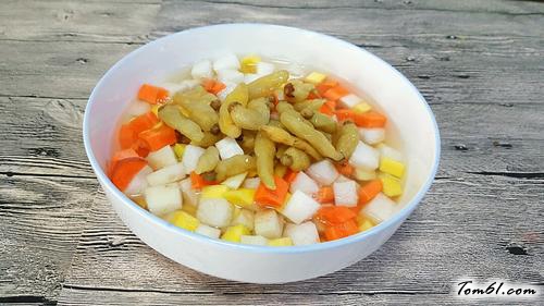 【小米椒泡三丁】