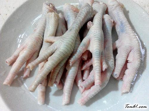 【扁豆淮山鸡爪汤】