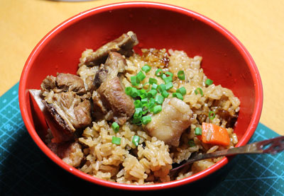 懒人排骨焖饭，只用电饭锅怎么做排骨焖饭好