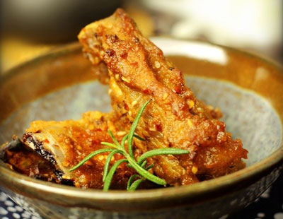 超级简单的烤排骨做法，适合懒人的美味烤排