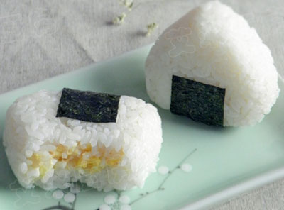 金枪鱼沙拉酱芝士饭团，简单好吃的芝士饭团