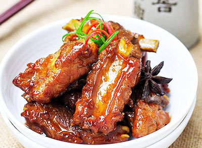 自创的私房红烧排骨做法，怎么做红烧排骨简
