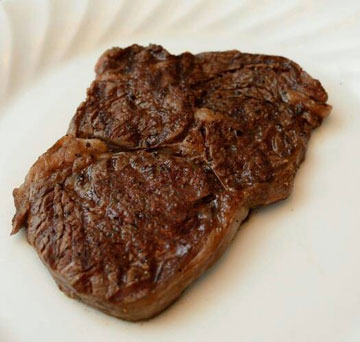 简单好吃的私房煎牛排，做菜没有死条条