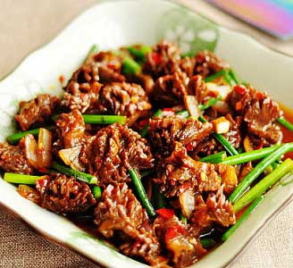 ［私房菜］韭菜苔爆炒鸭胗怎么做好吃不腥