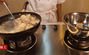 【红烧猪蹄】捞出沥干