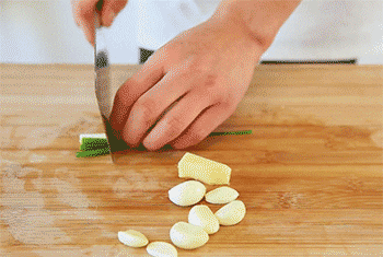 【干锅虾】姜蒜葱