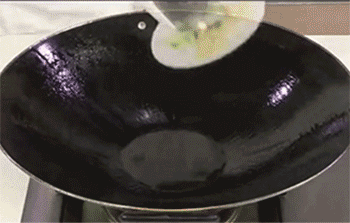 【豆角炒肉】爆香