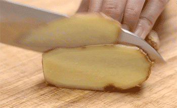 【红烧鸡块】切姜