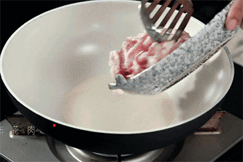 【咖喱饭】炒五花肉