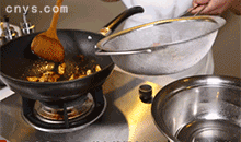 【红焖羊肉】翻炒羊肉