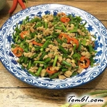 韭薹炒肉末的做法