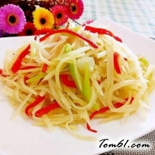 彩椒炒土豆丝的做法