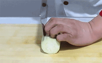 【鱼香茄子】切茄子